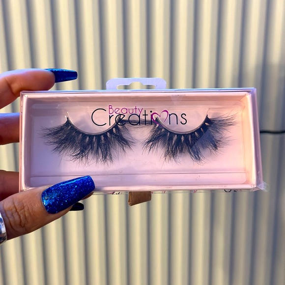 ✨Fluffy 5D Eyelashes🙂↔️ - Picture 1 of 2